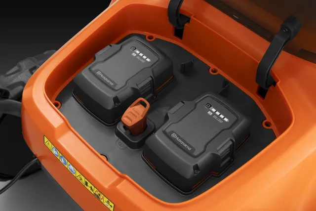 Akutoitel lumepuhur Husqvarna ST 253i
