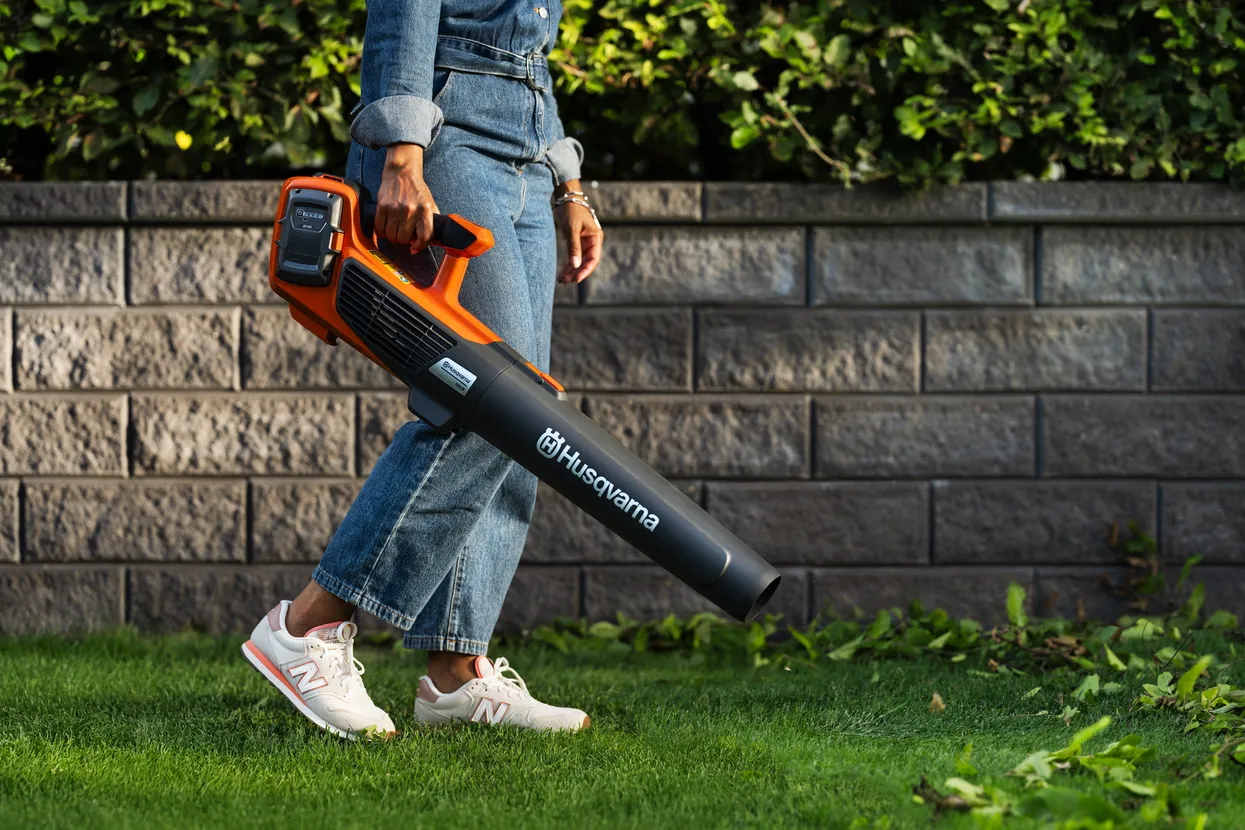 Akutoitel lehepuhur Husqvarna 122iB