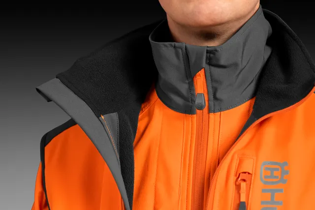 Metsatöövest Husqvarna Technical