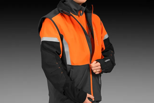 Metsatöövest Husqvarna Technical