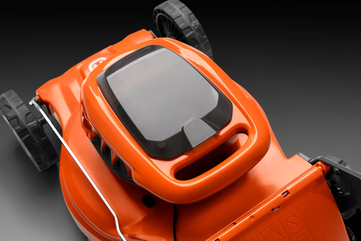 Akutoitel muruniiduk Husqvarna LC 142iS (ilma aku ja laadijata), vedav kogujaga